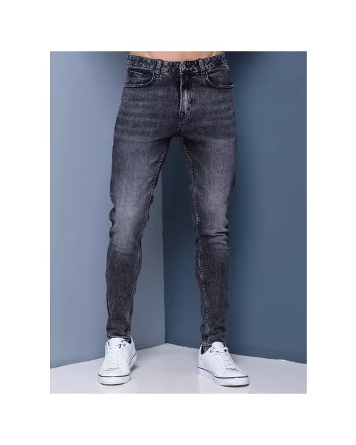 Популярные варианты узких джинсов мужских, их особенности
